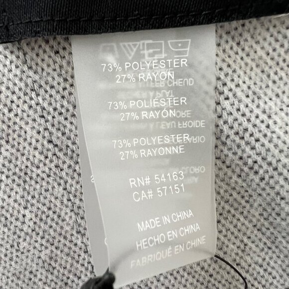 Authentic Karl Lagerfeld Paris Reversible Scarf NWT (Unisex) - Picture 15 of 16